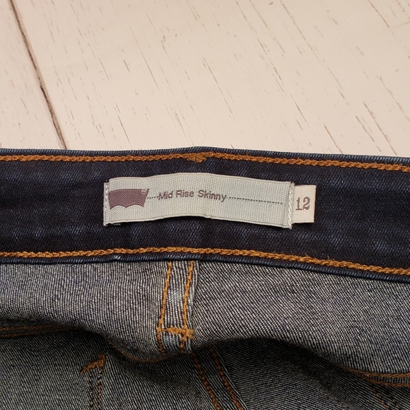 Levi's Mid Rise Skinny (12M) - Picture 9 of 11